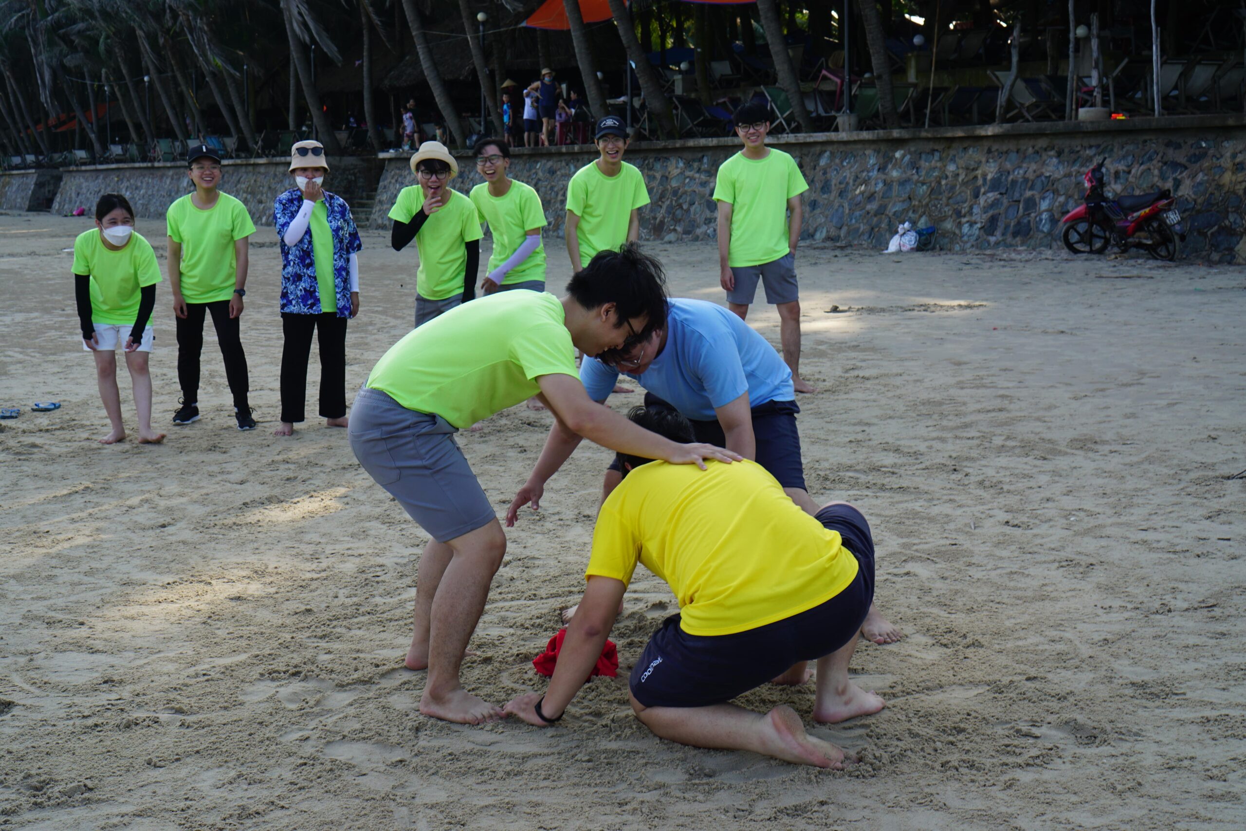 Sinh viên tham gia khóa học lập trình 2 tháng tại MLTech Soft Academy